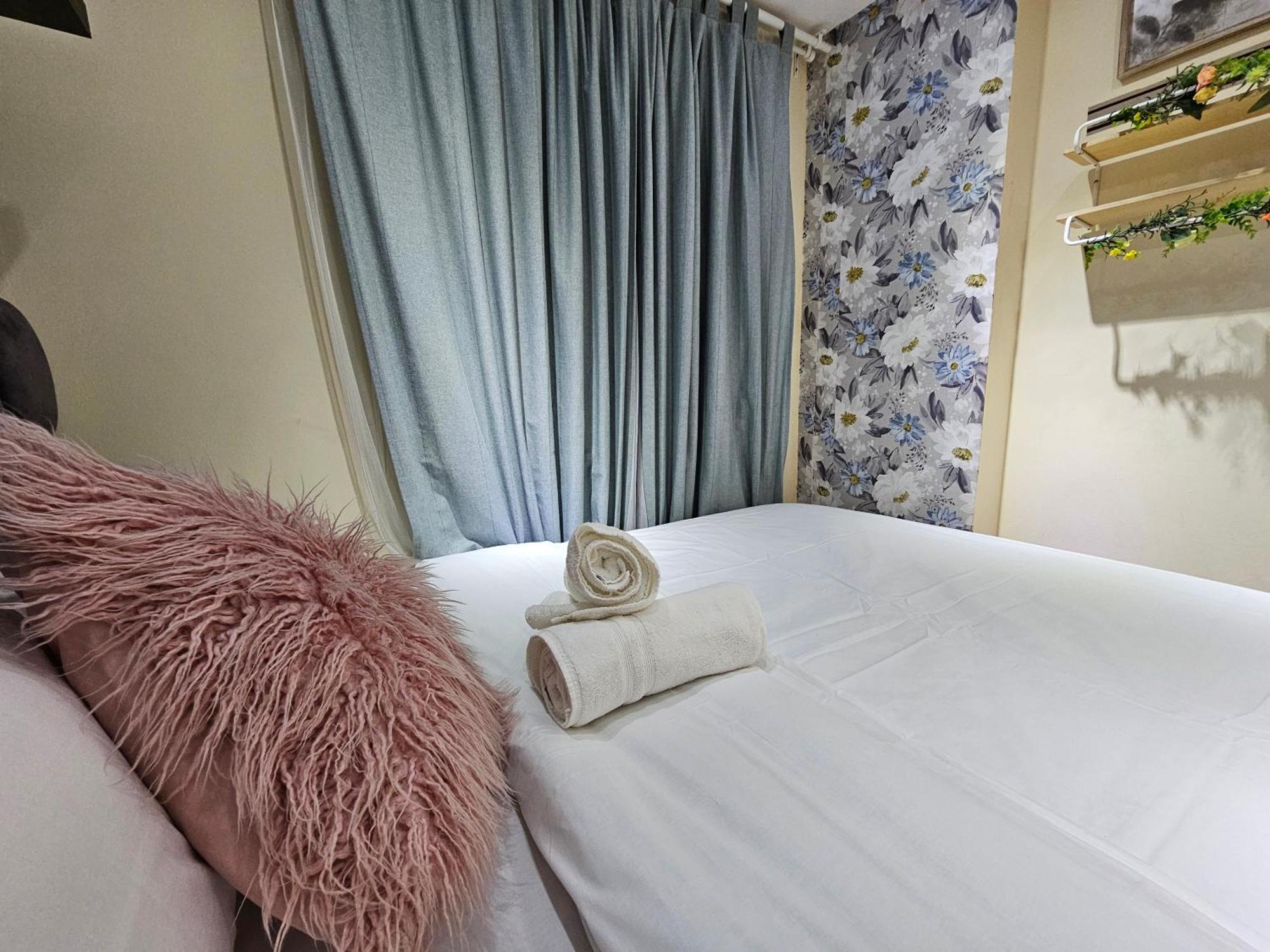Wallwood Rooms London Exterior photo